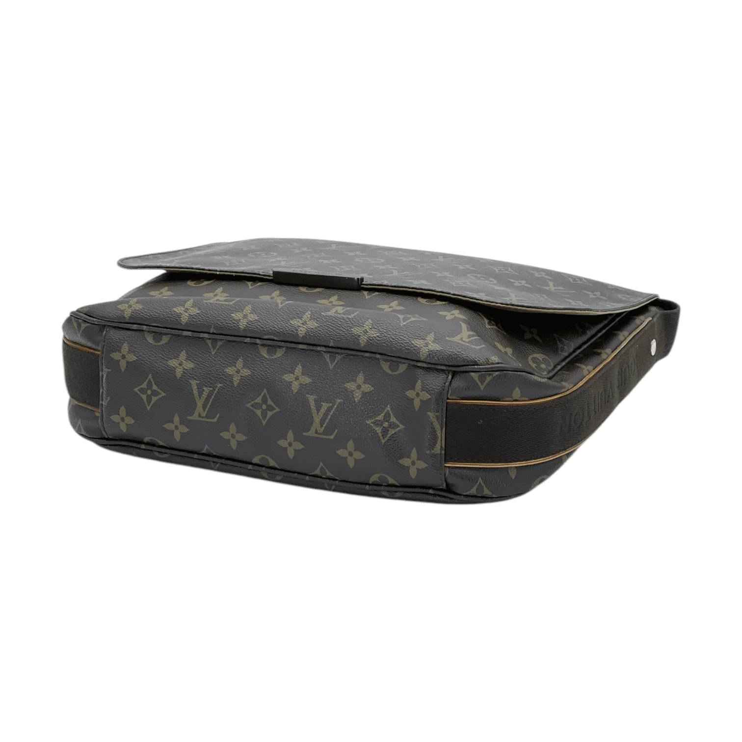 LOUIS VUITTON 本 Louis Vuitton Monogram Canvas Beaubourg MM (Pre‑Owned)